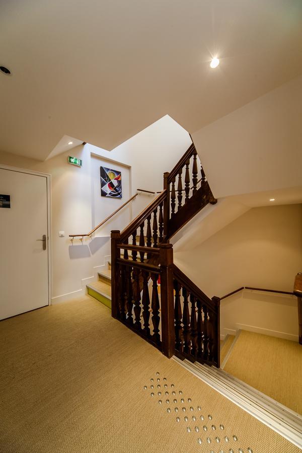 Logis Hotel - Le Petit Bellon Senlis  Bagian luar foto